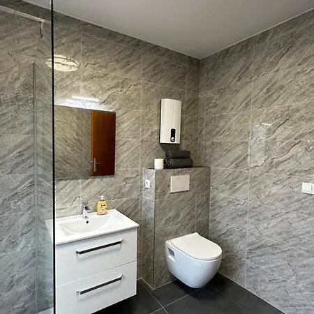 Oberhausen Apartments * Oberhausen (North Rhine-Westphalia)